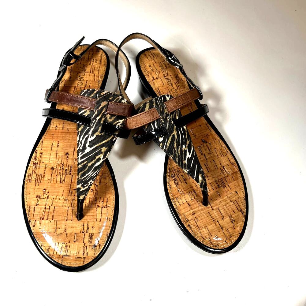 Arturo Chiang strappy flat sandals 7.5 animal print black